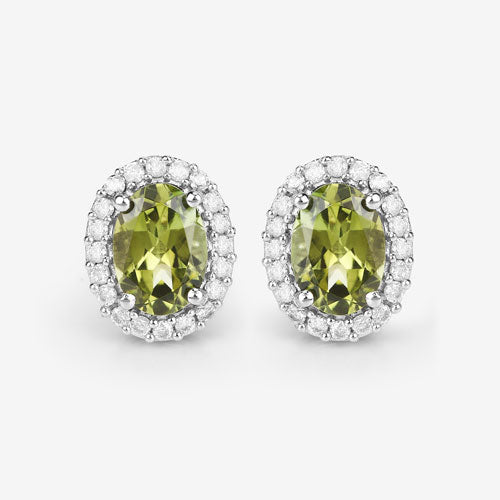 Pendientes de 1.92 quilates de turmalina verde y diamante en oro blanco de 14 quilates