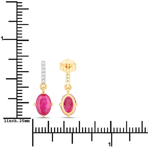 Pendientes de Rubí y Diamante Blanco de 1.75 Quilates en Oro Amarillo de 14K
