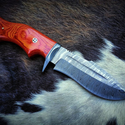 Premium Damascus Hunter Knife – 10" Custom Blade with Exotic Wood Grip - Korvel