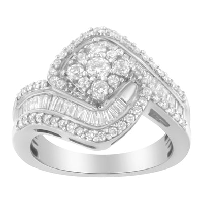 Anillo de cóctel en oro blanco de 14 quilates con diamantes en diseño floral