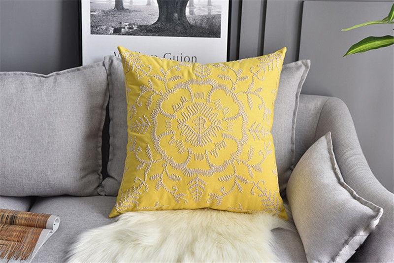 Fundas de Cojín Bordadas con Flores - Decoración Elegante para el Hogar