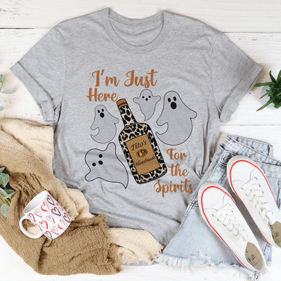 Camiseta "Solo estoy aquí por los espíritus"