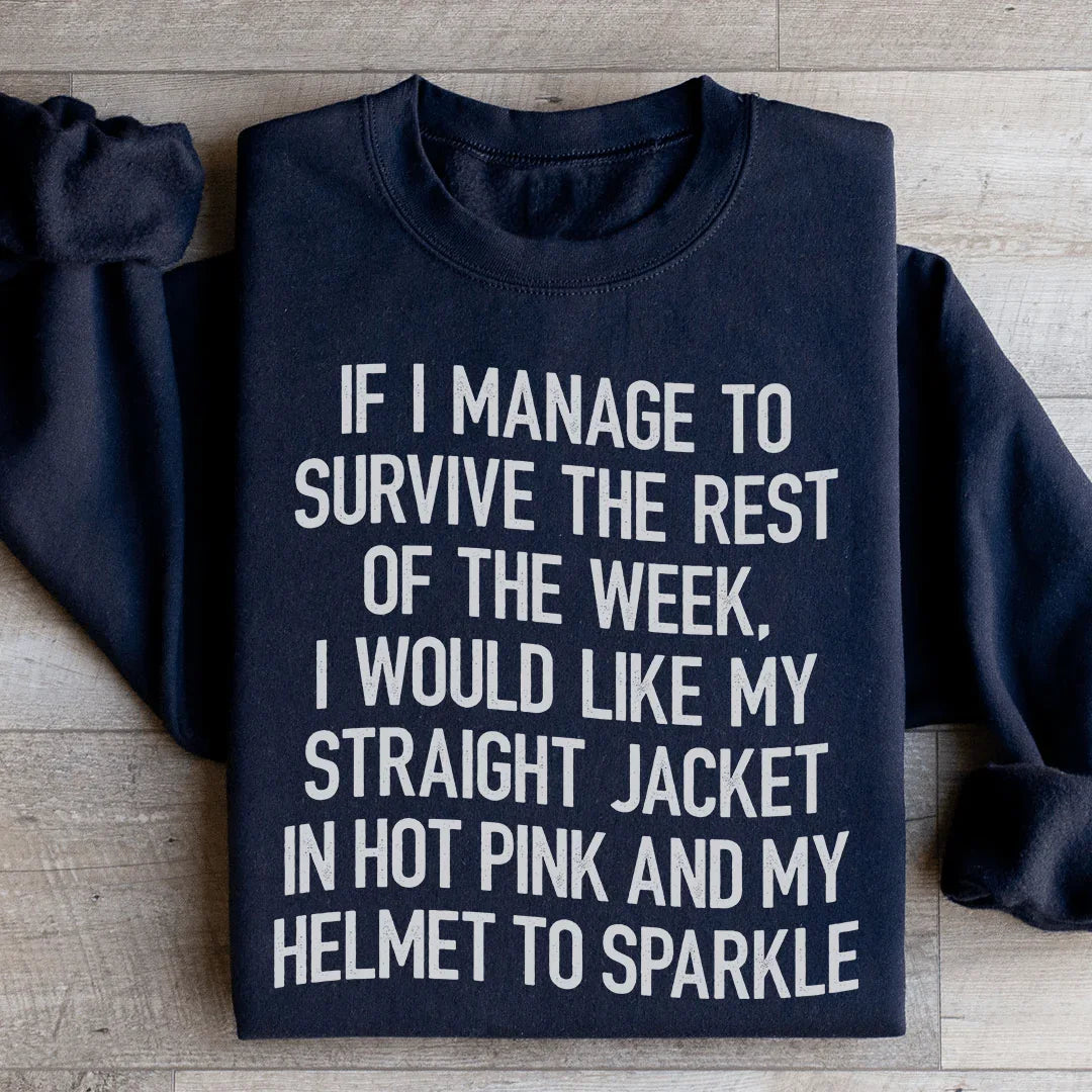 Me gustaría tener una camisa de fuerza rosa fuerte y un casco con brillos.