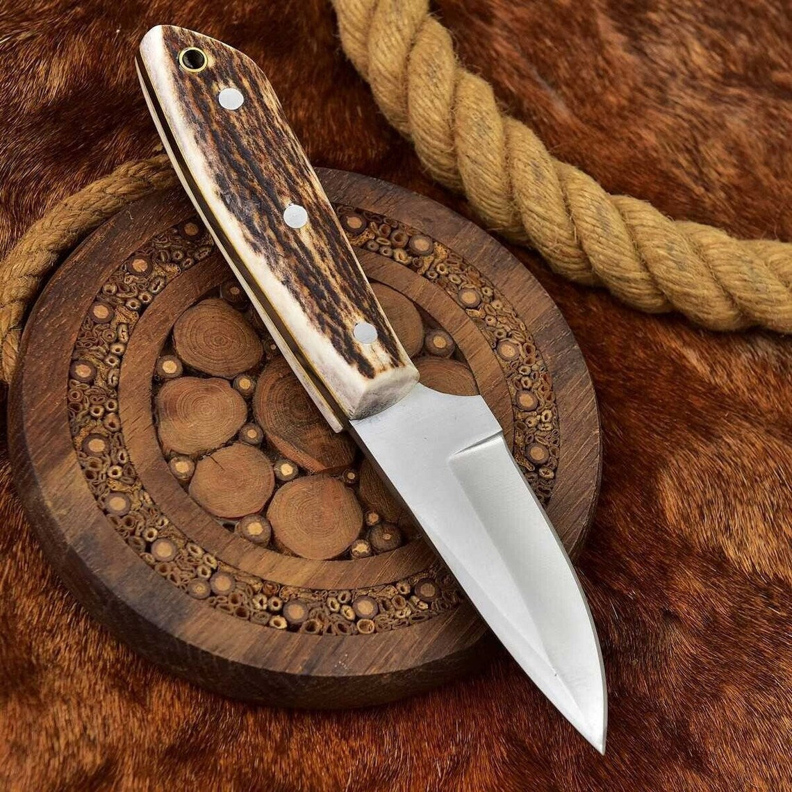 Premium Custom Elk Skinning Knife with Leather Sheath - Korvel