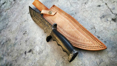 Premium Damascus Steel Bowie Knife for Outdoor Adventures - Korvel