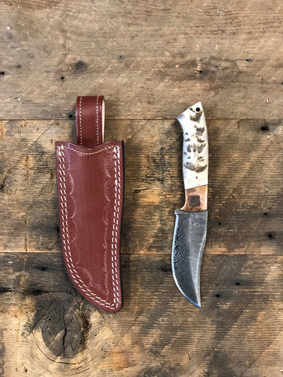 Premium Custom Damascus Steel Skinning Knife for Outdoor Enthusiasts - Korvel