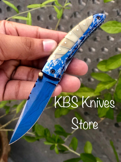 Exquisite Handmade Damascus Steel Folding Knife - Korvel