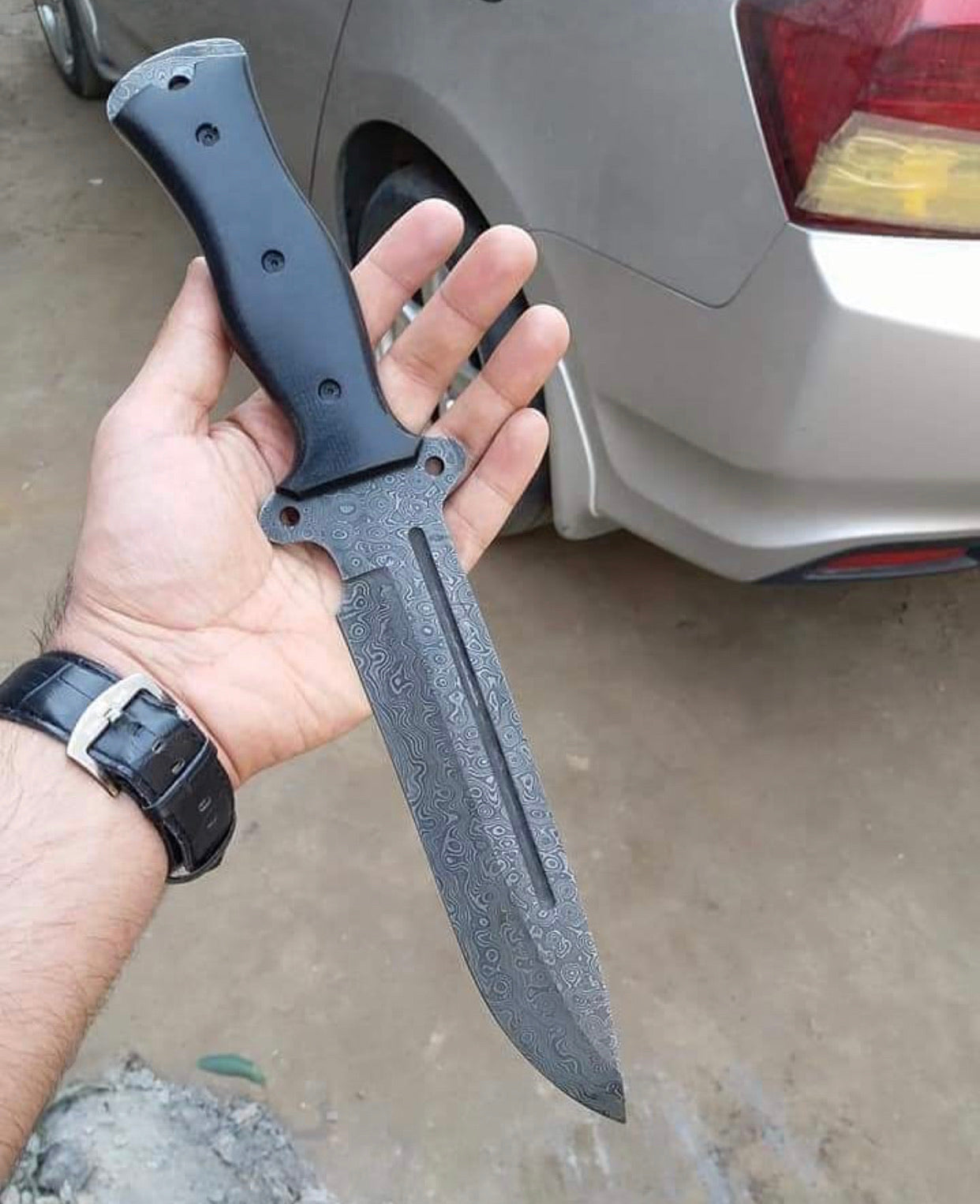 Premium Damascus Steel Hunting Knife for Outdoor Adventures - Korvel