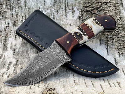 Exquisite Handmade Damascus Steel Hunting and Skinning Knife - Korvel