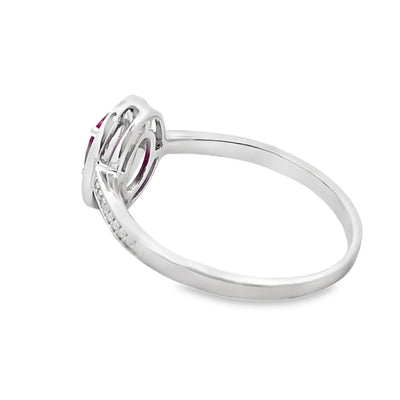 Anillo de Rubí y Diamante de 0.67ct en Oro Blanco de 10KT