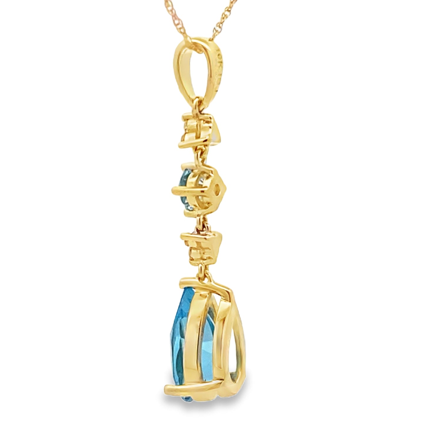 Colgante de Topacio Azul y Diamante en Oro Amarillo de 10KT