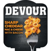 Bol de macaronis au fromage cheddar fort avec bacon DEVOUR