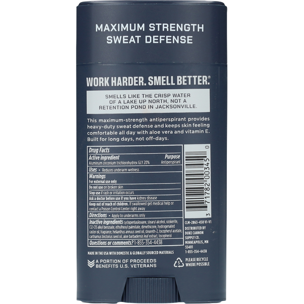Duke Cannon Antiperspirant Midnight Swim Bois de santal et Lavande