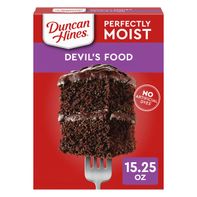Mezcla para pastel de chocolate Devil's Food Perfectamente Húmedo de Duncan Hines