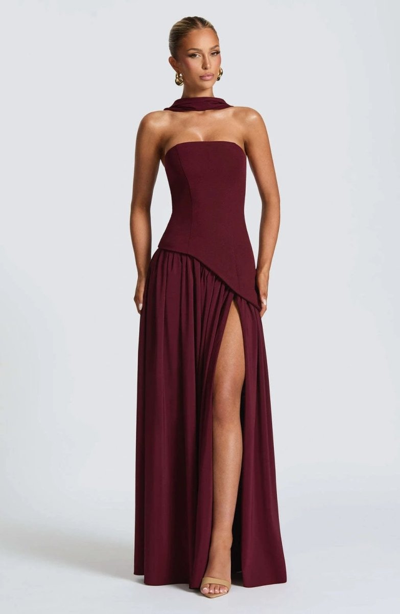 Robe Maxi Maliyah Laque Cerise avec Jupe en Chiffon et Écharpe
