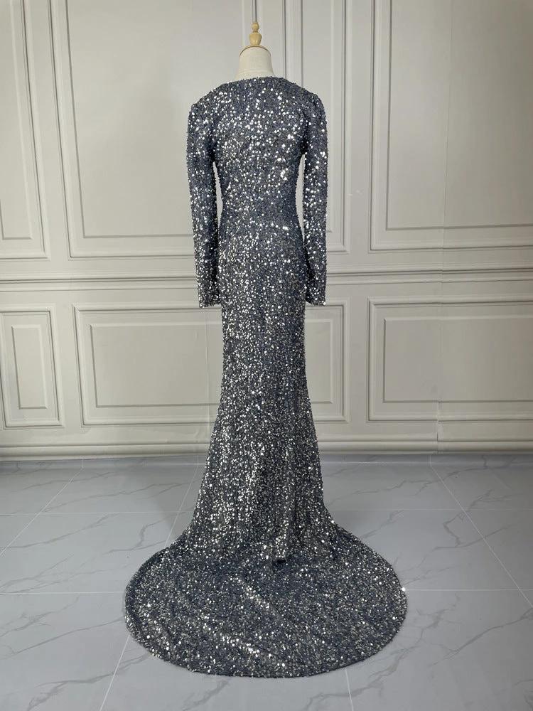 Vestido de Noche Largo de Manga Larga con Lentejuelas en Gris
