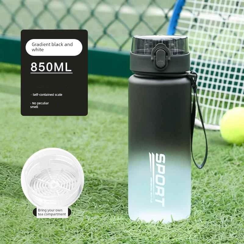 Bouteille d'eau sportive givrée Casino - Portable et élégante