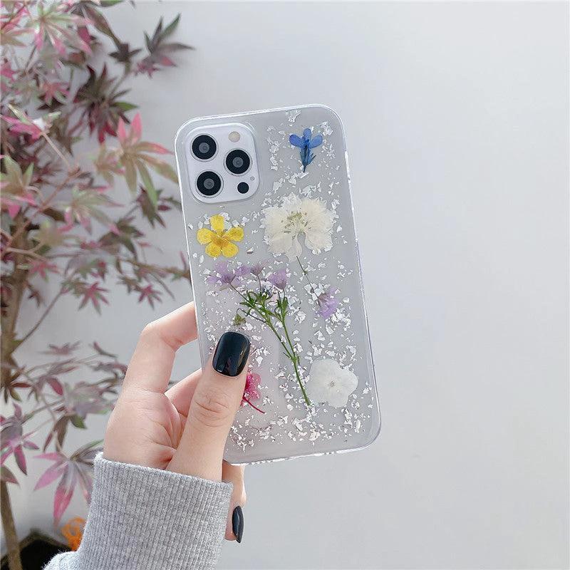 Funda para teléfono Elysian Designs con flores secas y foil plateado