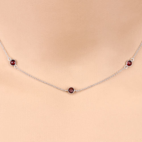 Collier en argent sterling .925 avec grenat véritable de 2,10 carats