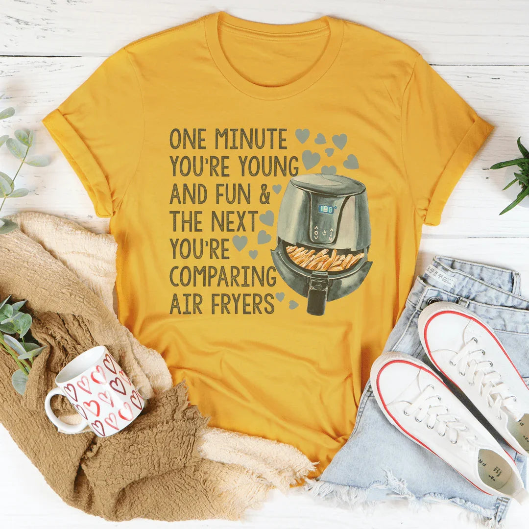 Camiseta "Un minuto eres joven y divertido"