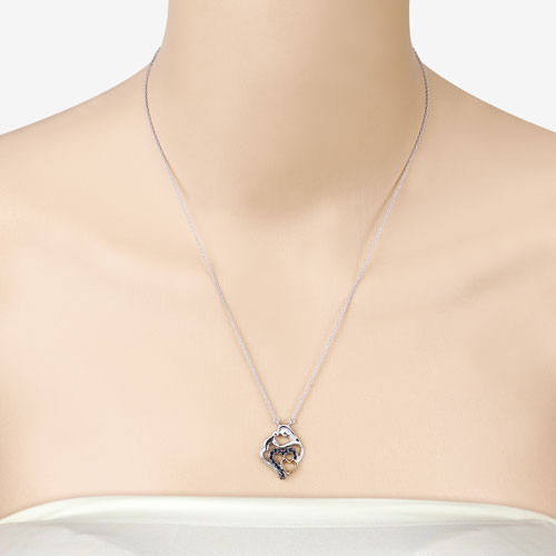 Pendentif en saphir bleu de 0,28 carat en argent sterling