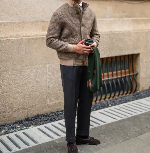 Chaqueta Bomber Con Cuello Alto