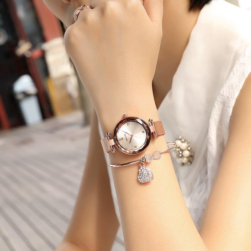 Montre analogique élégante en or rose pour femme avec bracelet en acier inoxydable