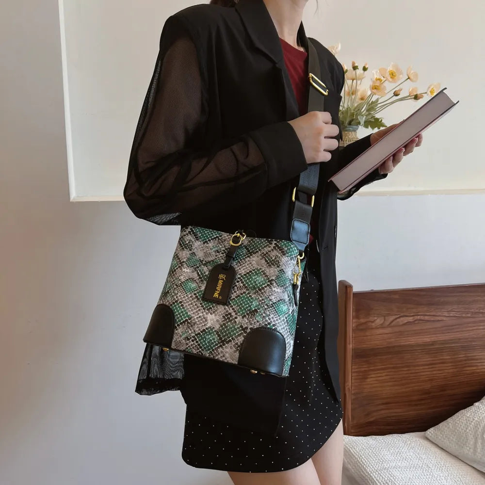 PU Leather Snakeskin Print Crossbody Bag - Korvel