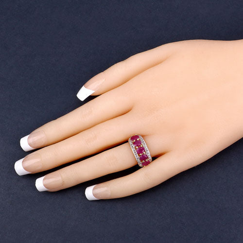 Anillo de Rubí y Diamante Blanco de 1.74 Quilates en Plata Esterlina