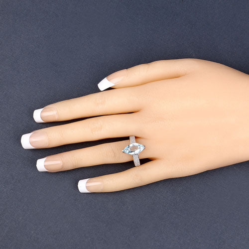 Anillo de Compromiso de 2.09 Quilates de Aguamarina y Diamante en Oro Blanco de 14K