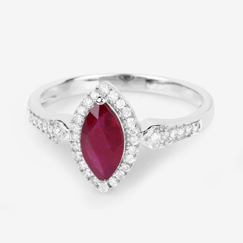 Anillo de Compromiso de Rubí y Diamante de 0.96 Quilates en Oro Blanco de 14K