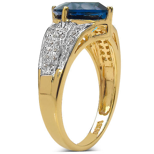 Anillo de Topacio Azul Londres y Topacio Blanco Bañado en Oro Amarillo de 18K