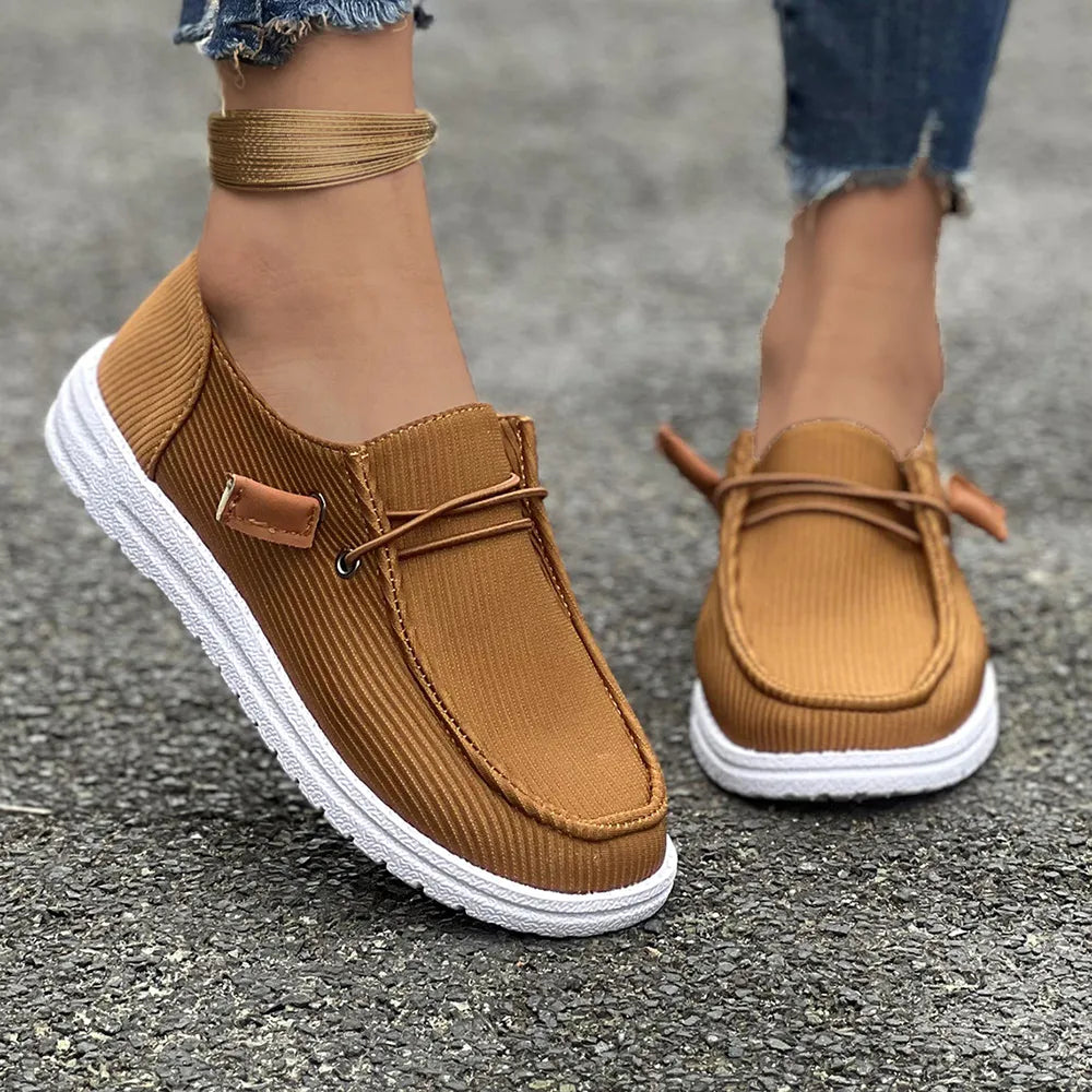 Elegant Round Toe Flat Slip-Ons for Everyday Comfort