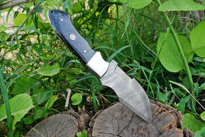 Handcrafted Damascus Steel Tracker Knife with Resin Handle - 10" Length, Leather Sheath Included - Korvel
