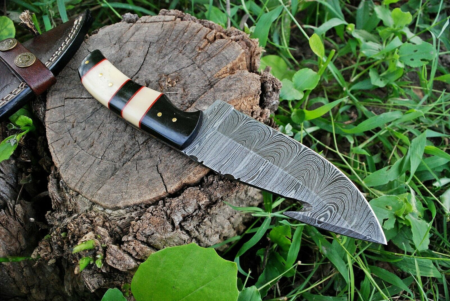 Premium Custom Damascus Steel Guthook Hunting Knife - Korvel