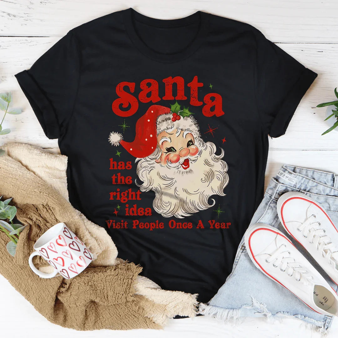 Camiseta de Papá Noel tiene la idea correcta: visita a la gente una vez al año