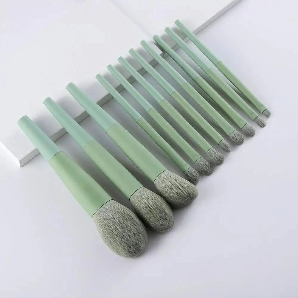 Juego de brochas de maquillaje verde premium de 11 piezas