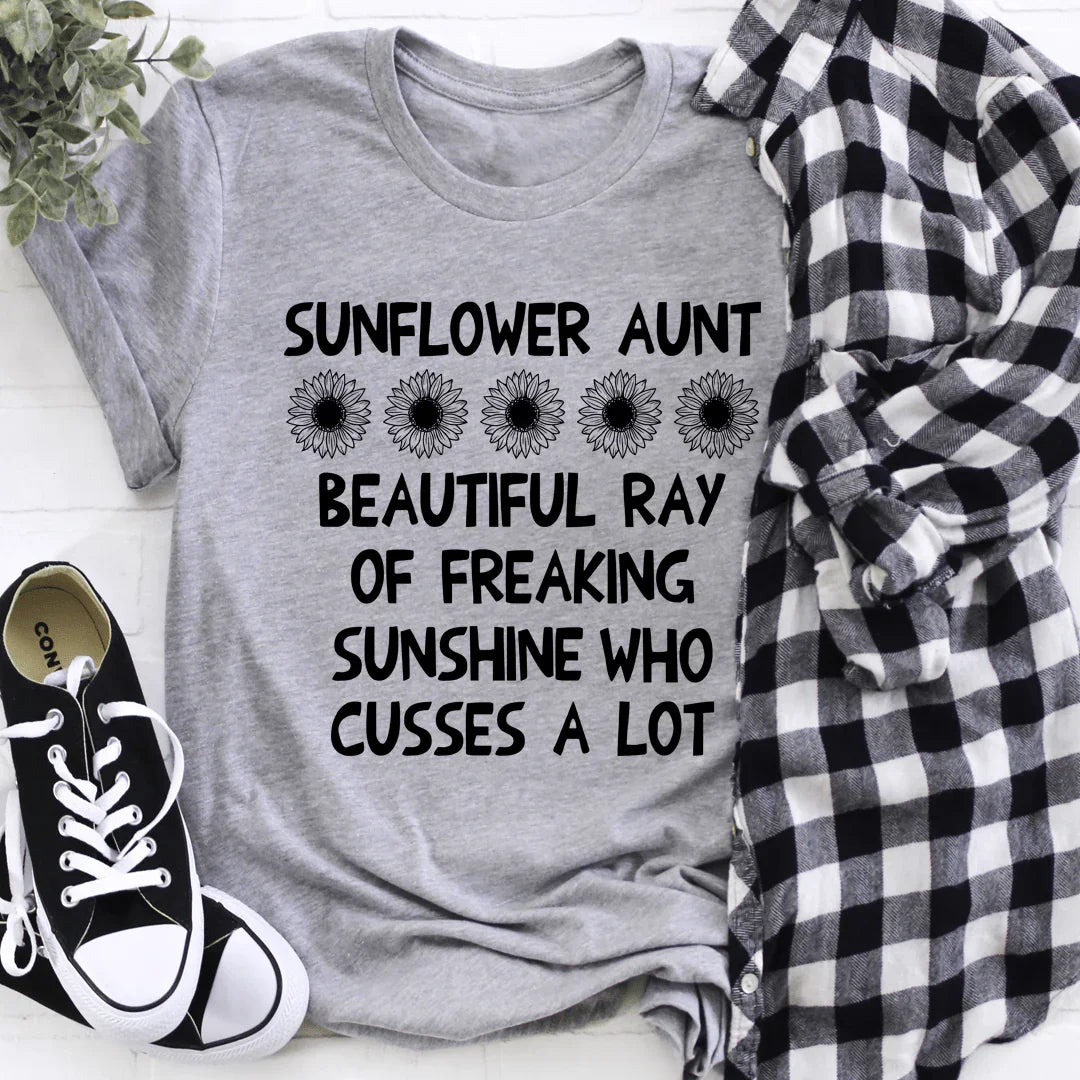 Sunflower Aunt Tee - Korvel