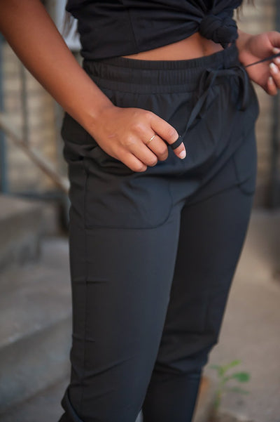Joggers Livianos DT UPTOWN en Negro