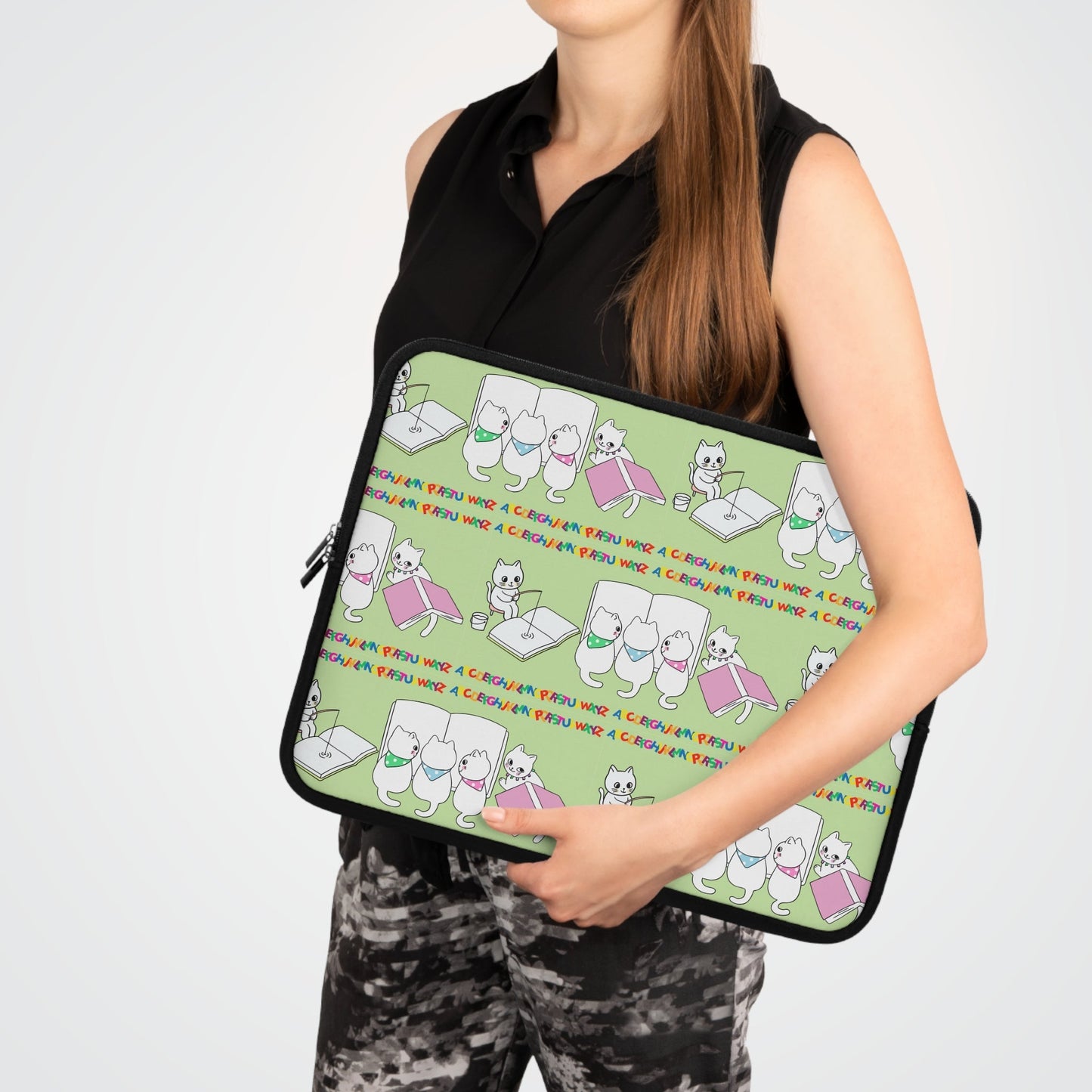 Charming Cat-Themed Laptop Sleeve for Cat Lovers - Korvel