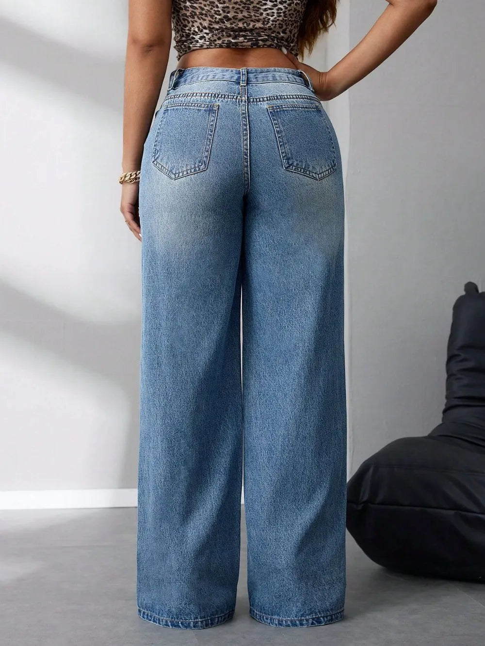 Wide Leg Jeans with Pockets - Korvel