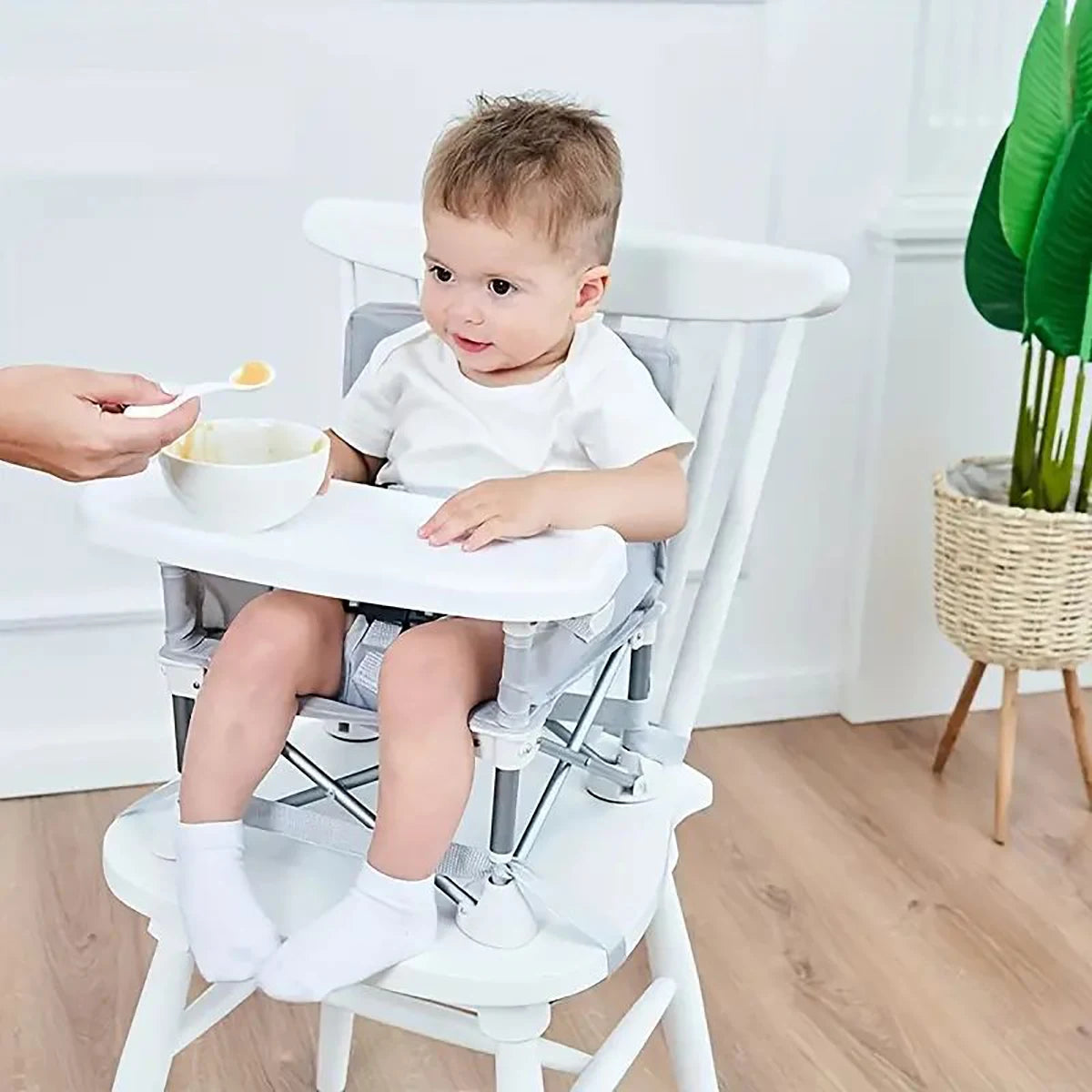 Children's dining chair portable foldable baby dining chair baby dining table small chair baby eating out folding - Korvel