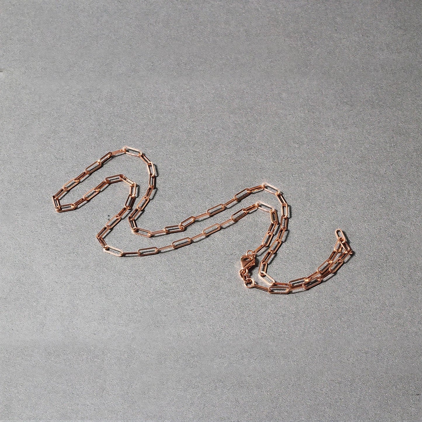 Collier en Chaîne Paperclip Délicat en Or Rose 14K