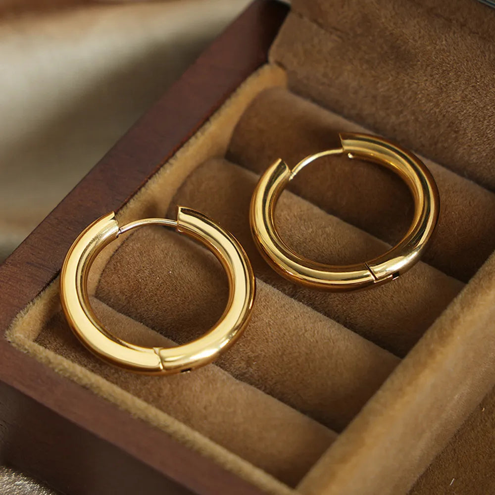 18K Gold-Plated Huggie Earrings - Korvel