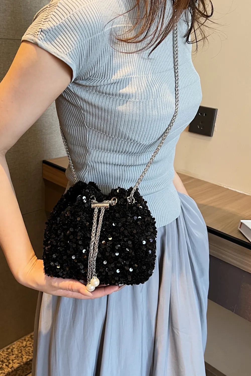 Sequin Chain Drawstring Bucket Bag - Korvel