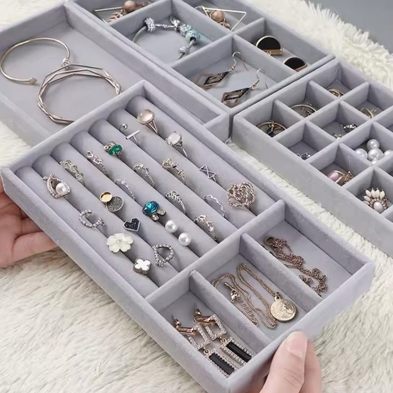 Organisateur de Bijoux Empilable en Velours pour Bagues, Boucles d'Oreilles et Colliers
