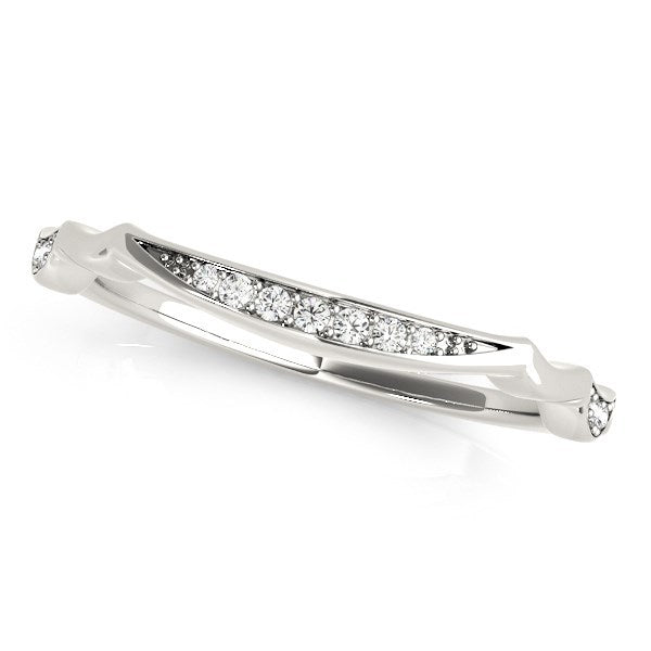 14k White Gold Unique Graduated Style Diamond Wedding Band
