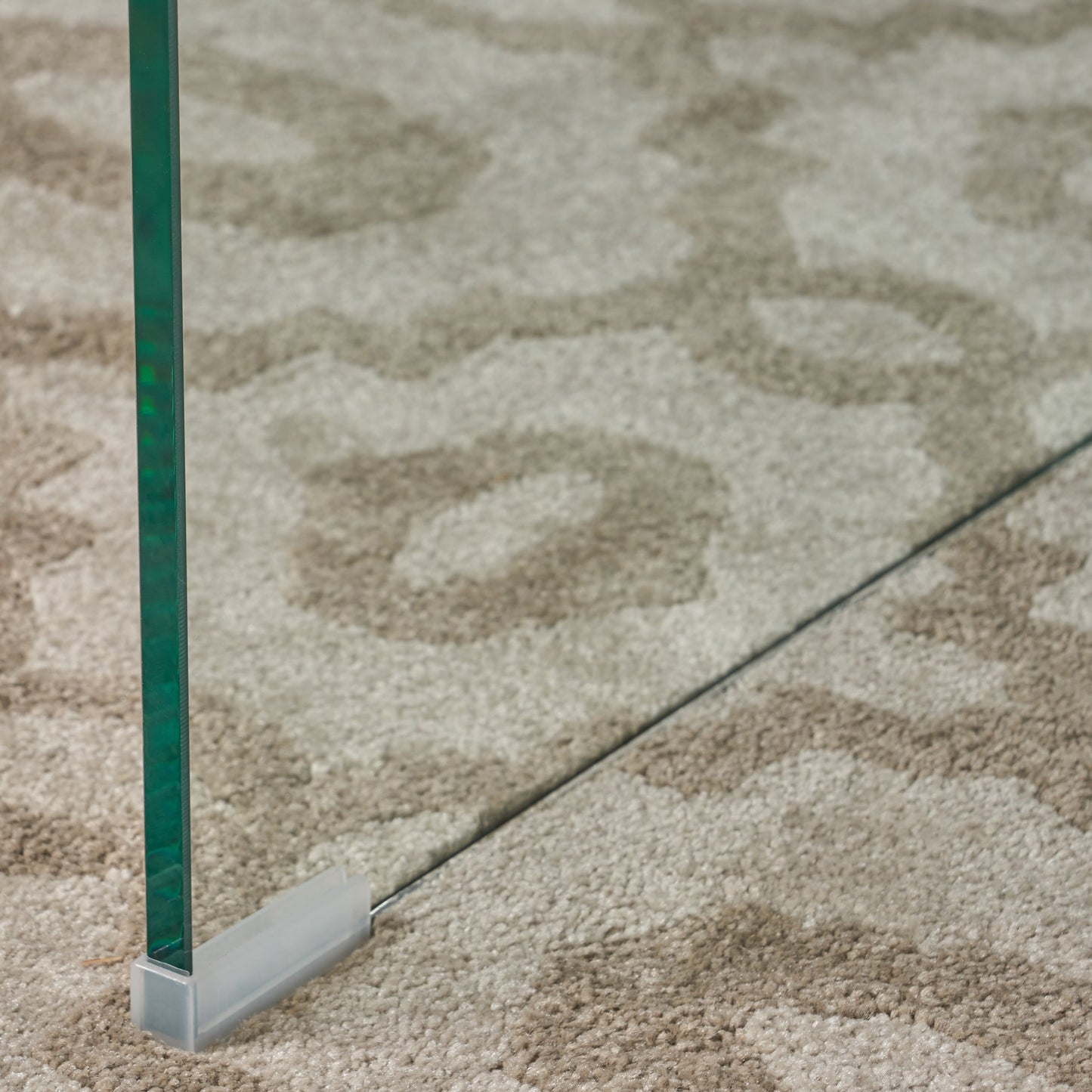 Elegant 12mm Tempered Bent Glass Coffee Table