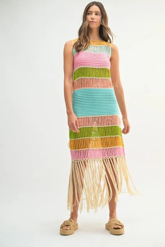 Vestido de ganchillo de múltiples colores con flecos para mujeres