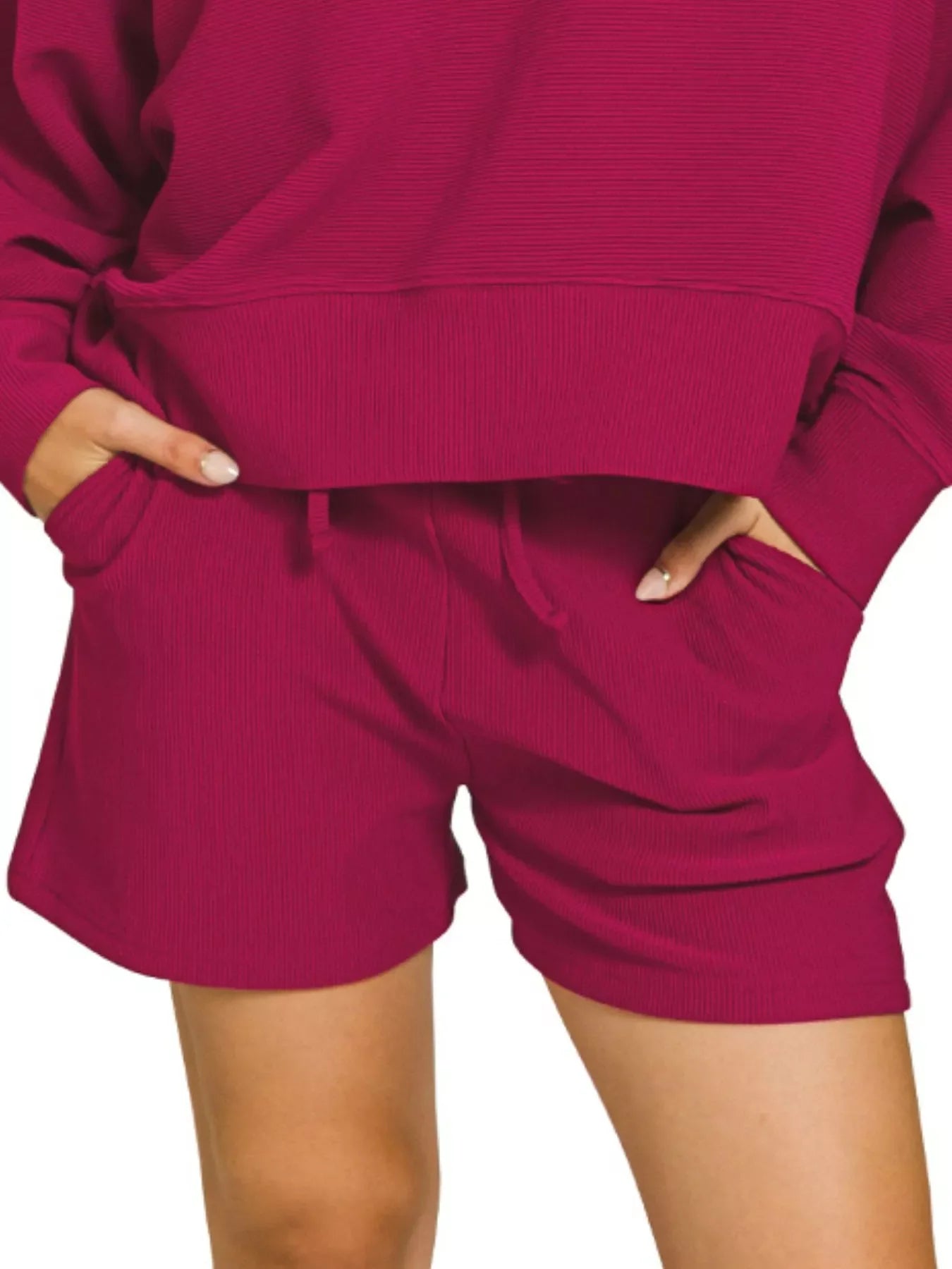 Ensemble de pull à col rond et de shorts en maille Zenana